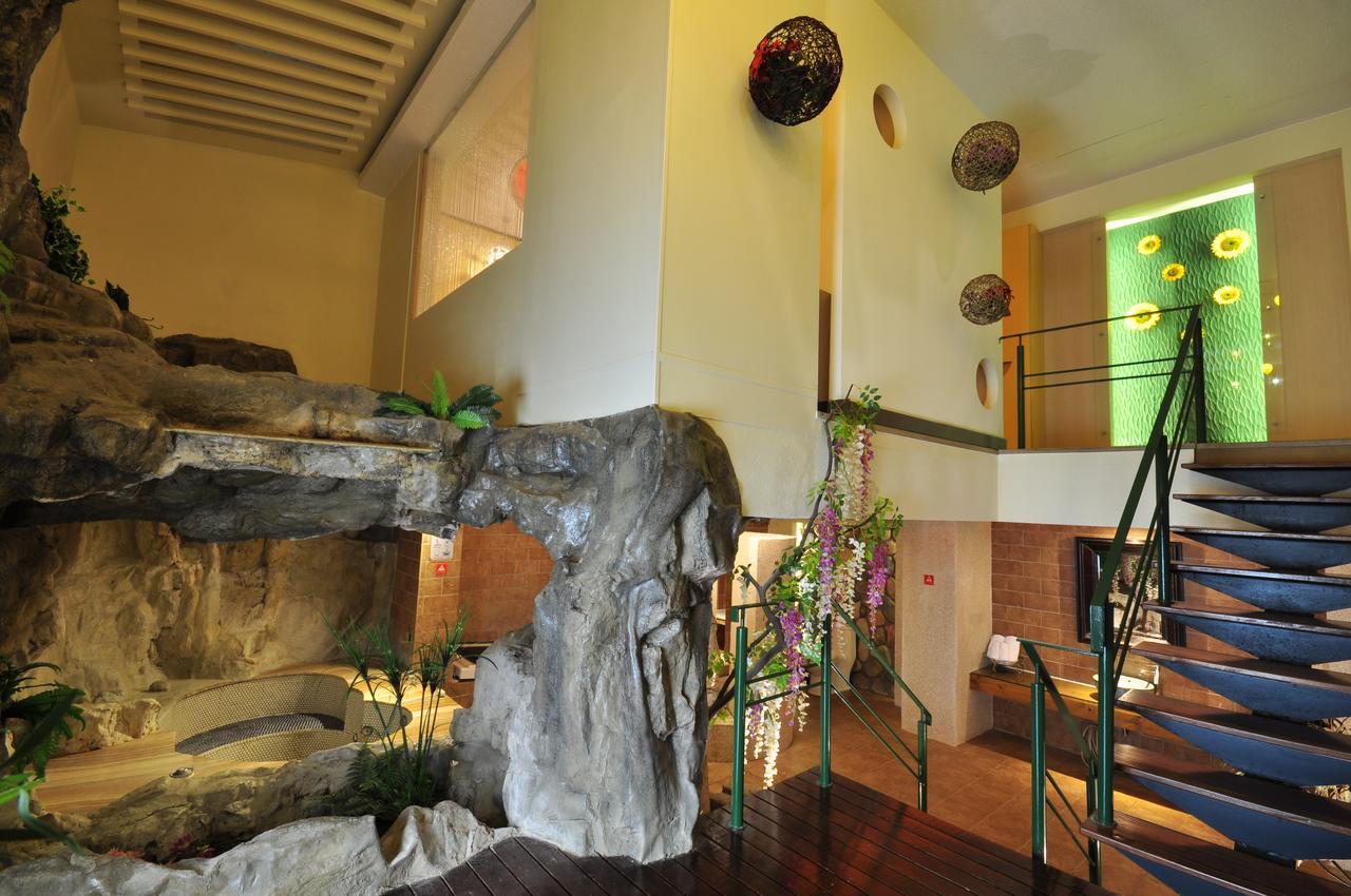 Gold Motel Puxin Luaran gambar